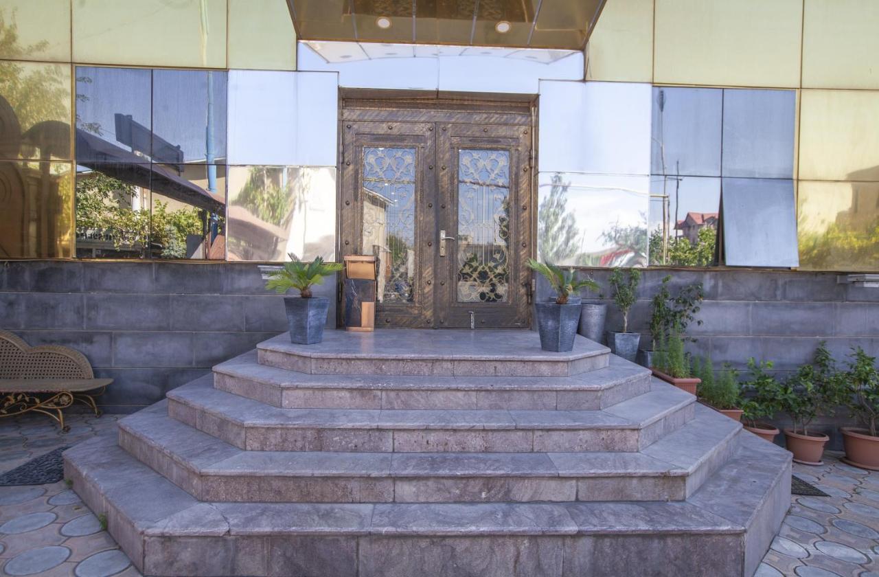 Golden Seconds Hotel يريفان المظهر الخارجي الصورة